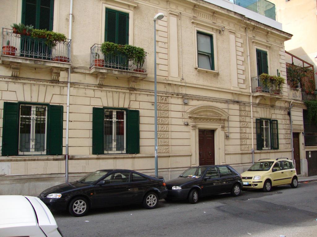 La Maison Des Livres Reggio di Calabria Exteriér fotografie